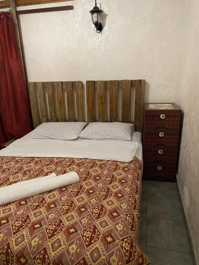 Mini Hostel N.Tigranyan 5 Jerevan Buitenkant foto
