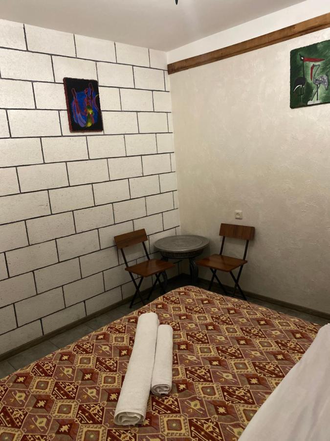 Mini Hostel N.Tigranyan 5 Jerevan Buitenkant foto