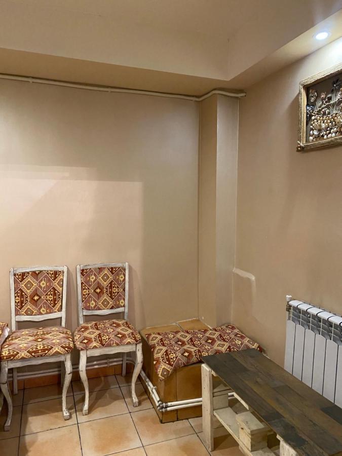 Mini Hostel N.Tigranyan 5 Jerevan Buitenkant foto