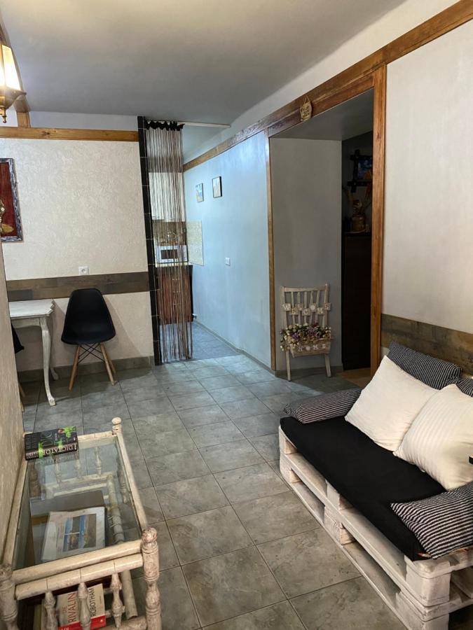 Mini Hostel N.Tigranyan 5 Jerevan Buitenkant foto