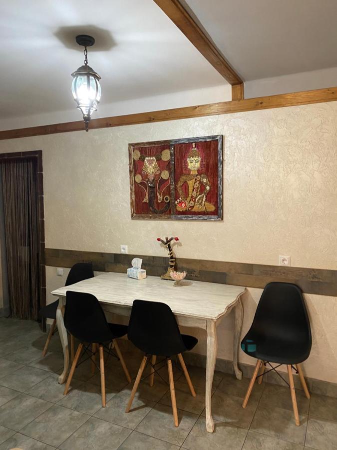 Mini Hostel N.Tigranyan 5 Jerevan Buitenkant foto