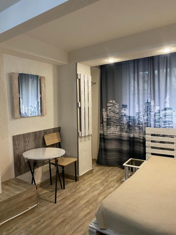 Mini Hostel N.Tigranyan 5 Jerevan Buitenkant foto