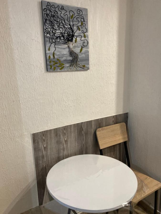 Mini Hostel N.Tigranyan 5 Jerevan Buitenkant foto