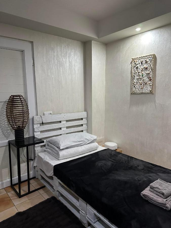 Mini Hostel N.Tigranyan 5 Jerevan Buitenkant foto