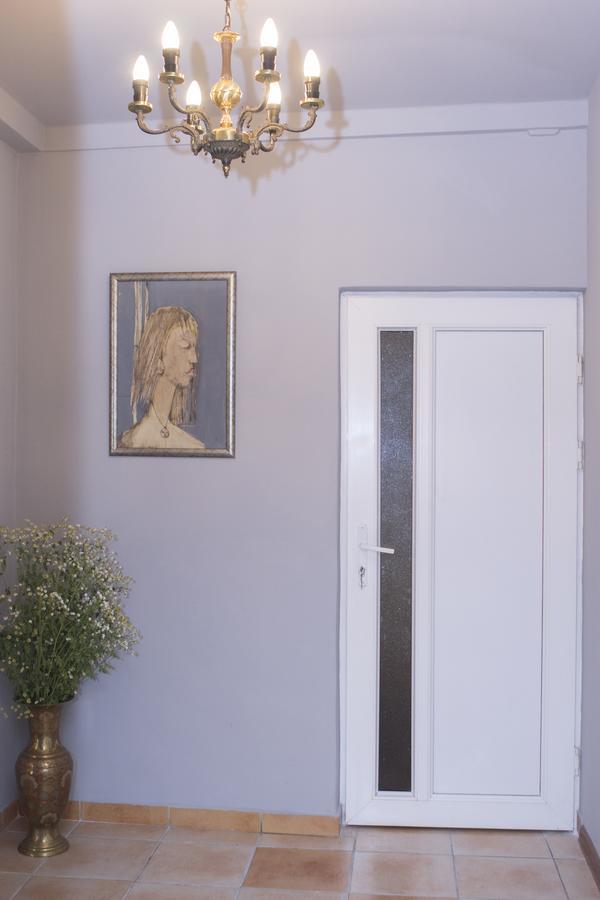Mini Hostel N.Tigranyan 5 Jerevan Buitenkant foto